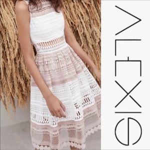 Alexis dress in size S